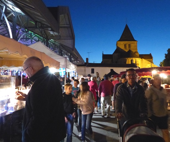 marché nocturne